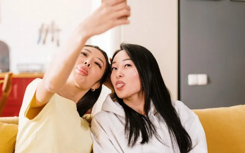 image_68c8a4b8040400.33997798